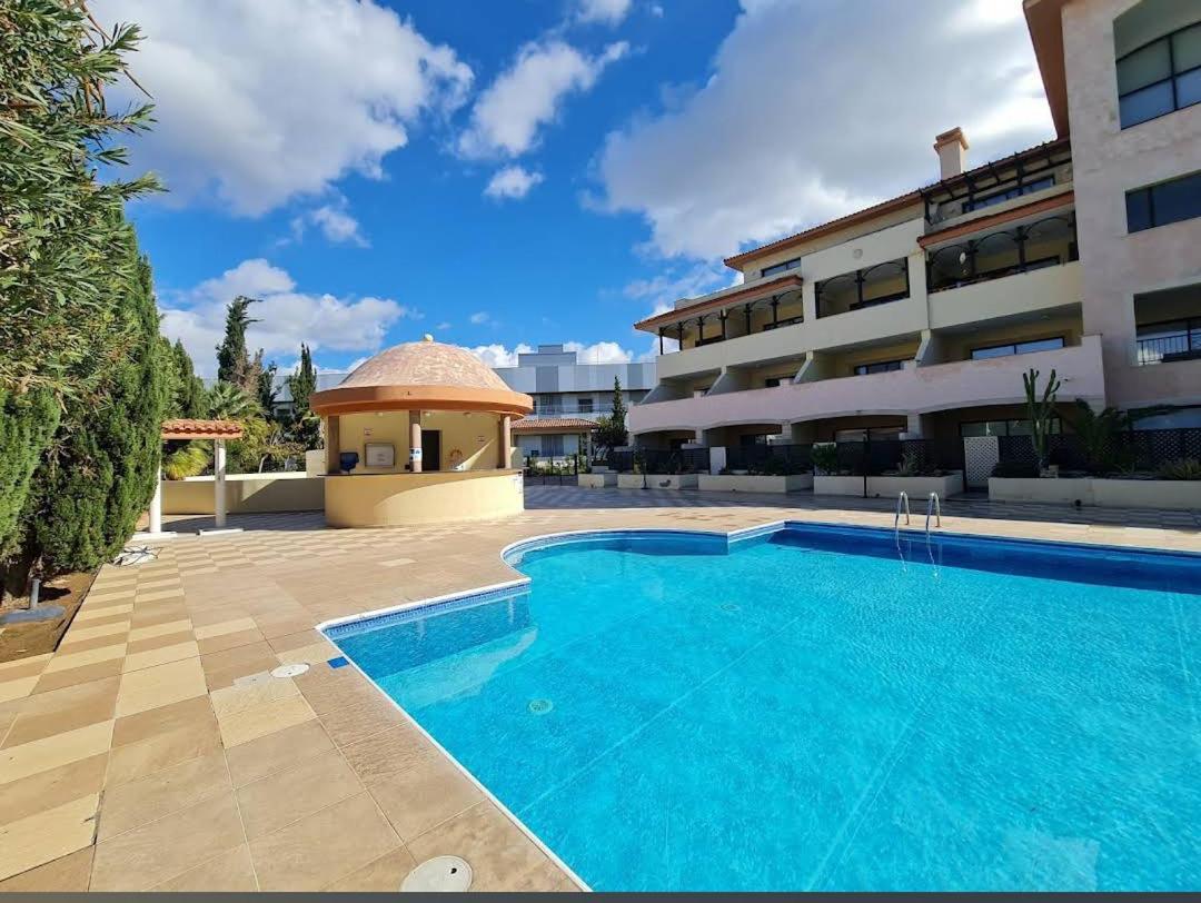 Queens Gardens Paphos Ngoại thất bức ảnh