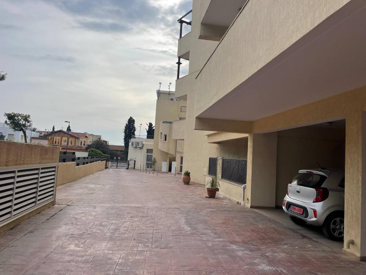 Queens Gardens Paphos Ngoại thất bức ảnh